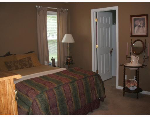 4304 Maple Road South Bend, IN 46628 - Photo 5 of 8 Gallery Image 5