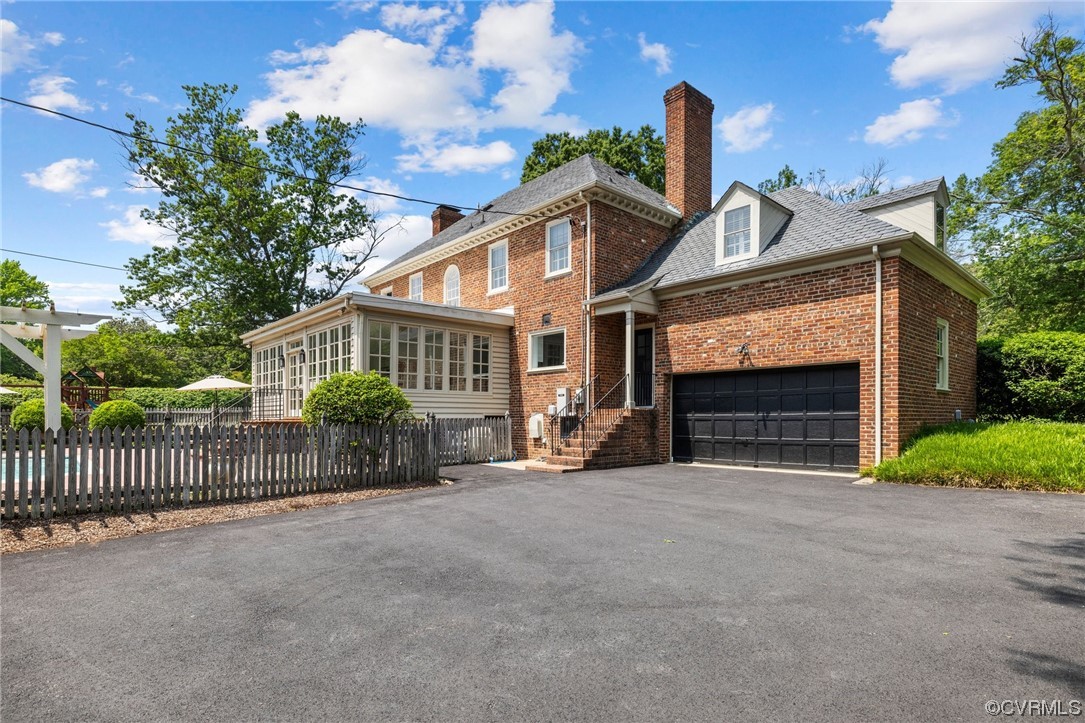 4105 Sulgrave Road Richmond, VA 23221 - Photo 27 of 30 a front view of a house with garden