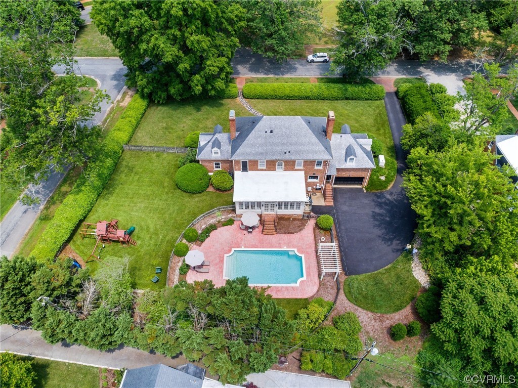 4105 Sulgrave Road Richmond, VA 23221 - Photo 28 of 30 an aerial view of a house with a garden