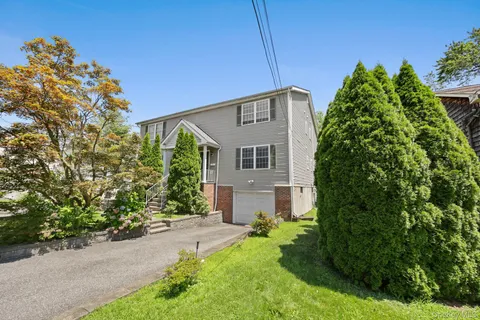 $1,595,000 | 161 Adelphi Avenue, Harrison, NY 10528