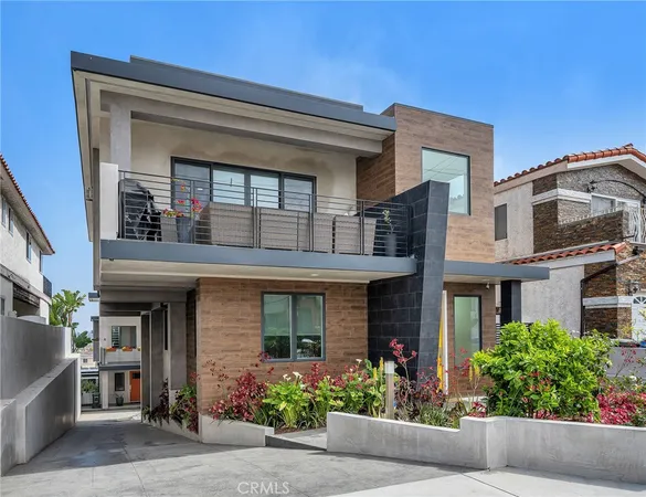 $2,195,000 | 130 South Prospect Avenue, Unit A, Redondo Beach, CA 90277