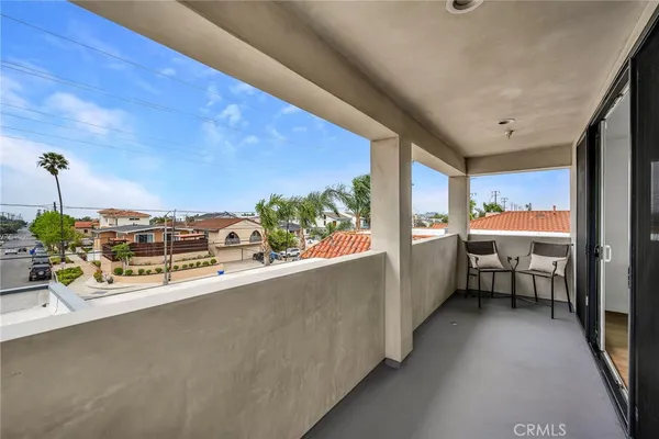 $2,195,000 | 130 South Prospect Avenue, Unit A, Redondo Beach, CA 90277
