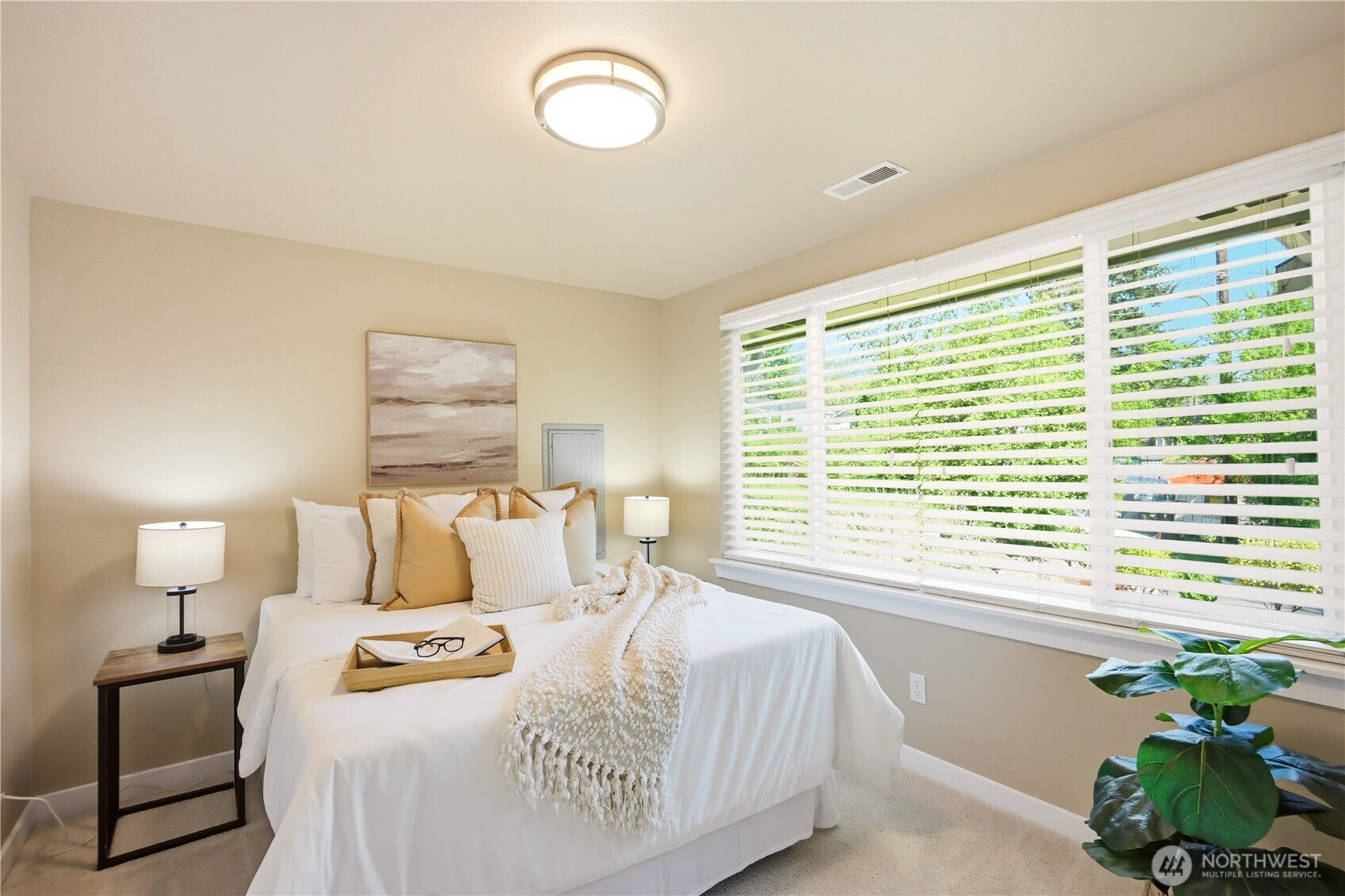 2327 Northeast 86th Street Seattle, WA 98115 - Photo 19 of 34