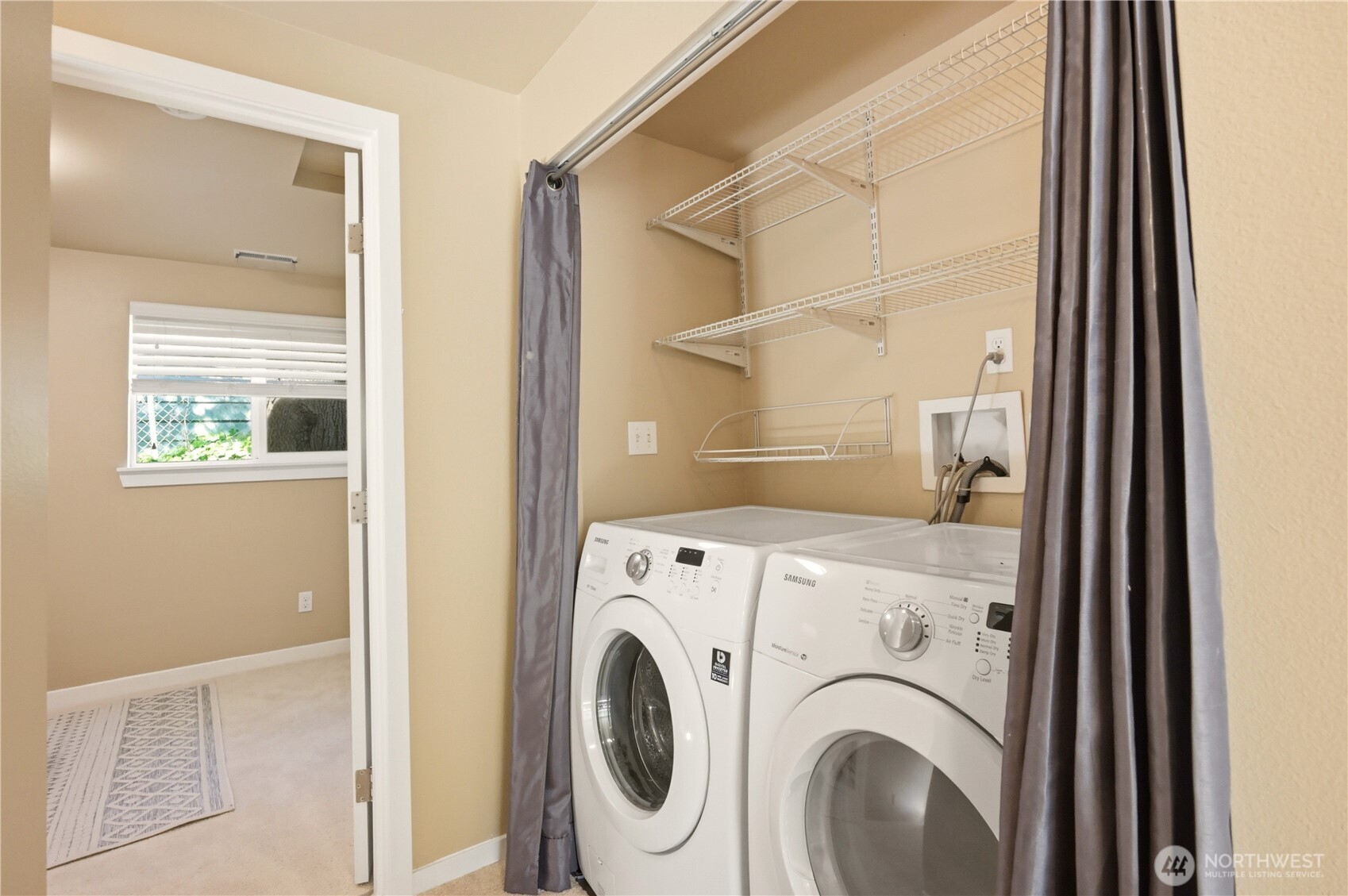 2327 Northeast 86th Street Seattle, WA 98115 - Photo 22 of 34