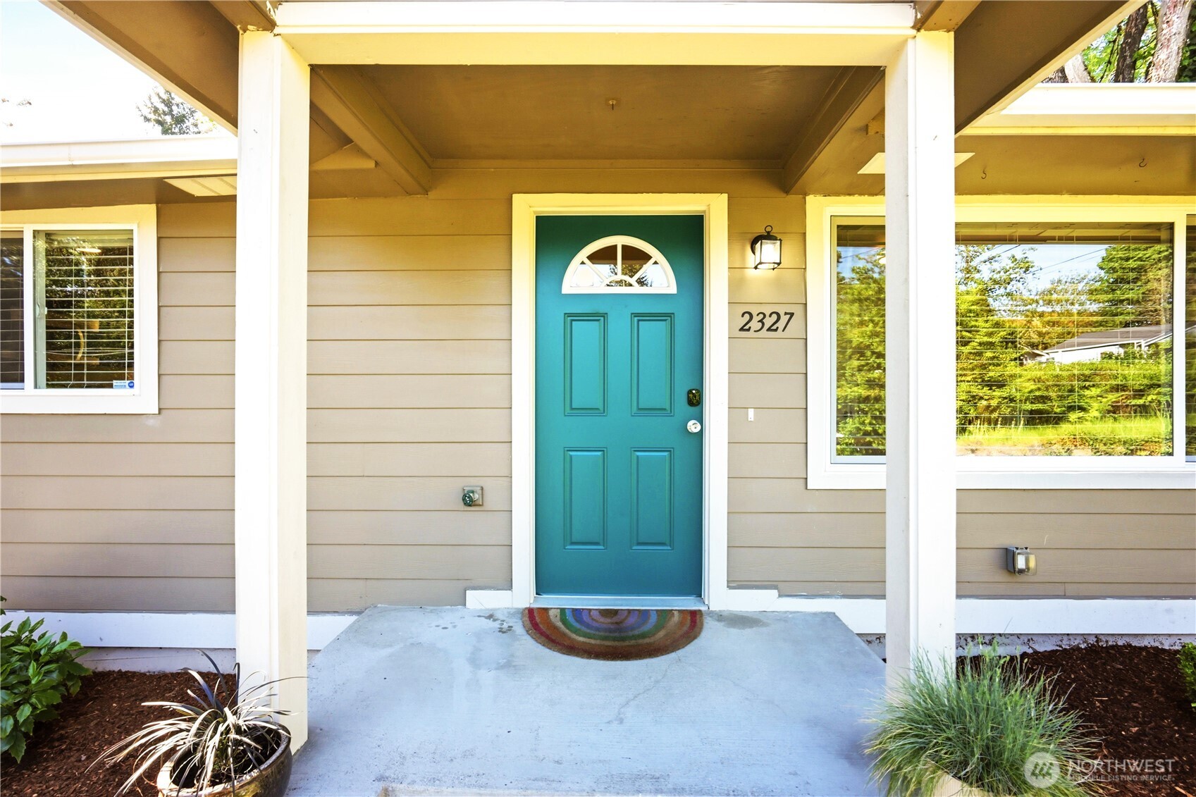 2327 Northeast 86th Street Seattle, WA 98115 - Photo 32 of 34