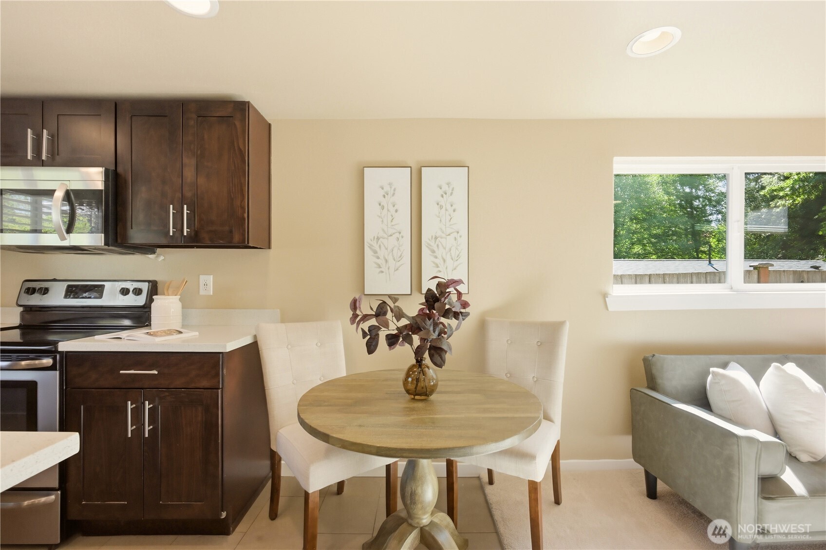 2327 Northeast 86th Street Seattle, WA 98115 - Photo 7 of 34