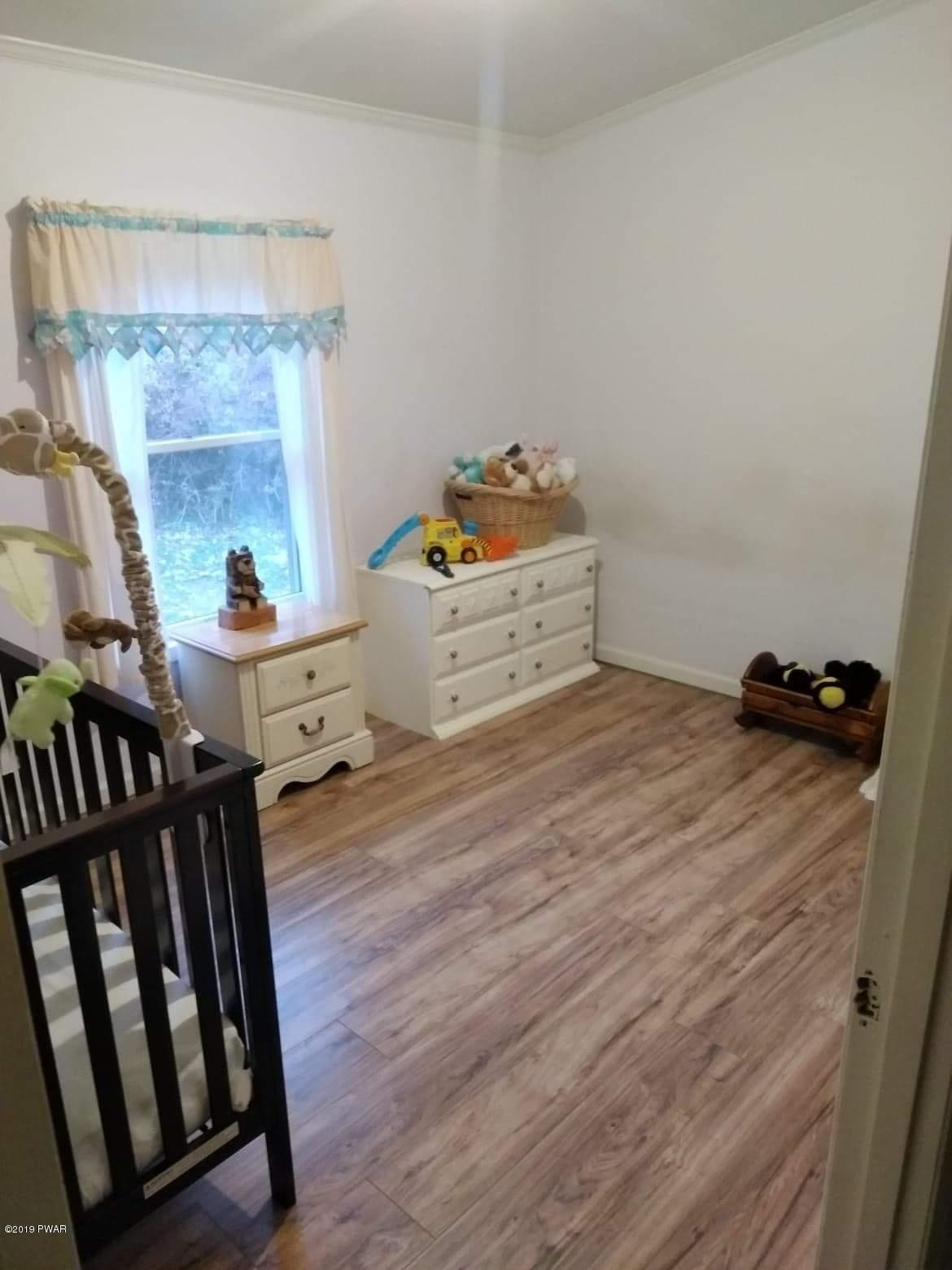 101 Elizabeth Street Hawley, PA 18428 - Photo 16 of 27