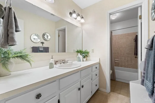 $334,000 | 8560 Westview Lane, Pensacola, FL 32514