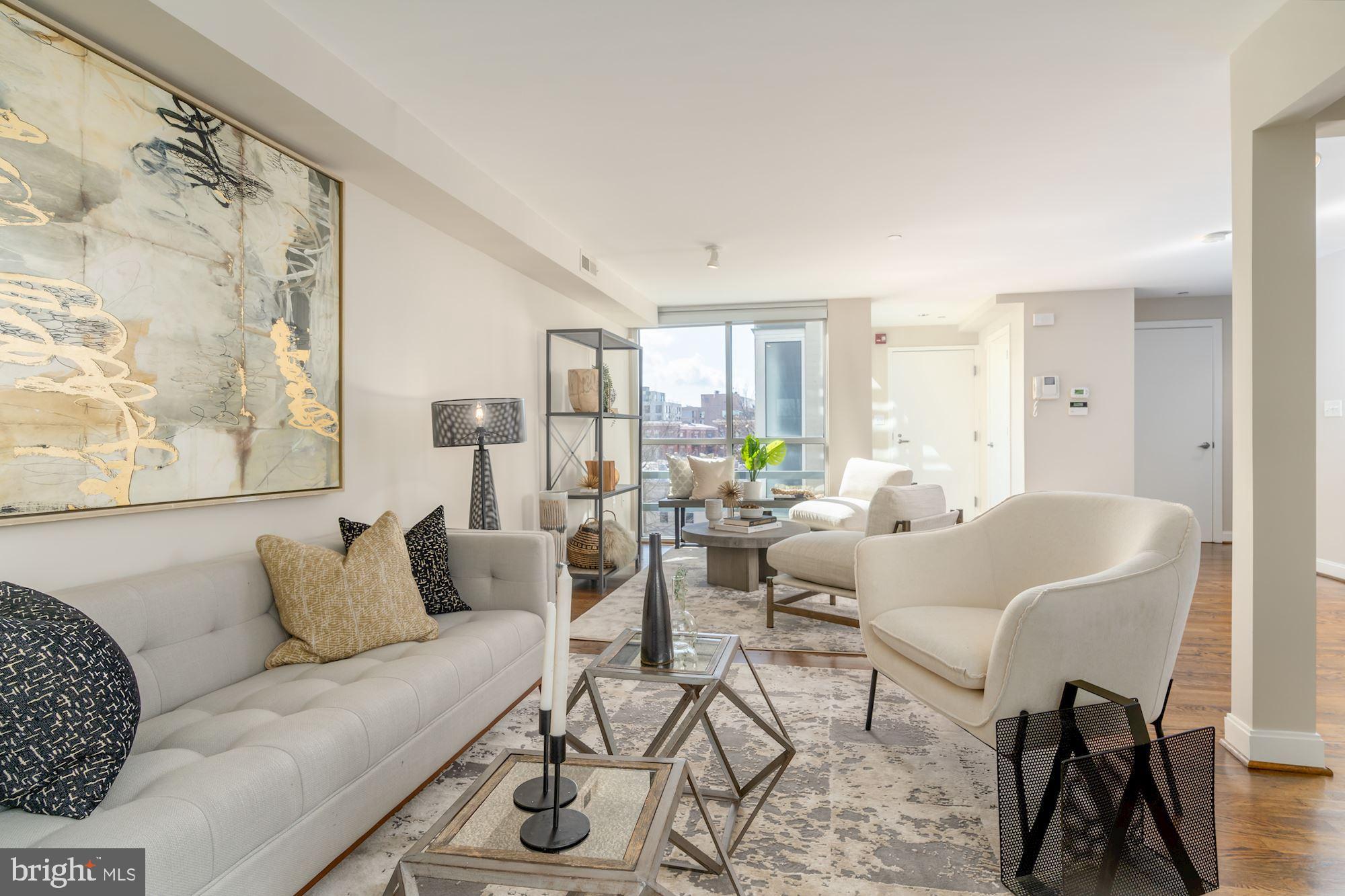 1441 Florida Avenue Northwest, Unit 3B Washington, DC 20009 - Photo 4 of 29 Living room