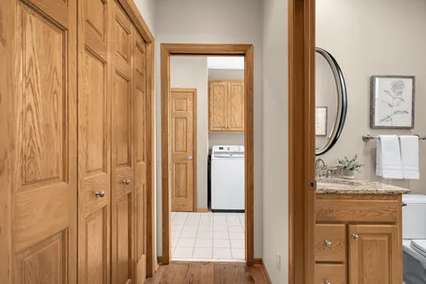 $749,900 | 7628 Auto Club Circle, Bloomington, MN 55438