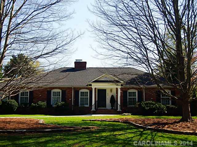 615 Edgemont Road Charlotte, NC 28211 - Photo 1 of 16 Gallery Image 1