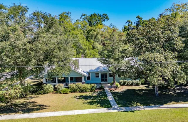 $325,000 | 207 Northeast 1st Avenue, Williston, FL 32696