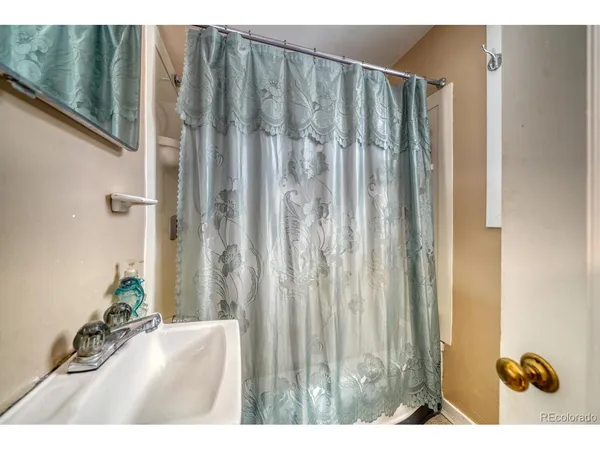 $889,000 | 8225 West Highway 24, Cascade, CO 80809