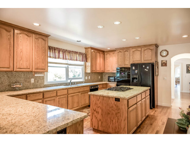 127 Dwight Road Burlingame, CA 94010 - Photo 11 of 24 Gallery Image 11