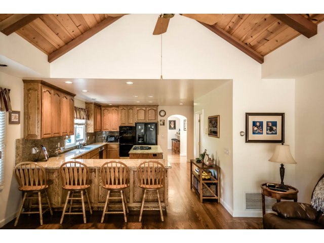 127 Dwight Road Burlingame, CA 94010 - Photo 12 of 24 Gallery Image 12