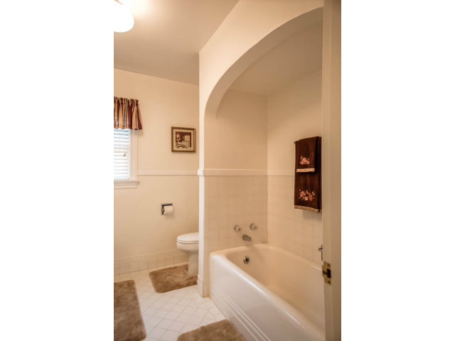 127 Dwight Road Burlingame, CA 94010 - Photo 9 of 24 Gallery Image 9