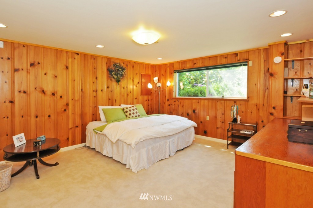 3830 Northeast 98th Street Seattle, WA 98115 - Photo 15 of 25