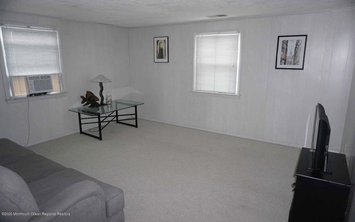 1510 R Bay Boulevard Seaside Heights, NJ 08751 - Photo 2 of 21 IMG_5858