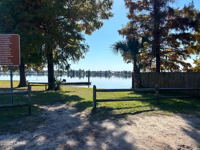 $290,000 | 9110 Sunshine Drive, Youngstown, FL 32466