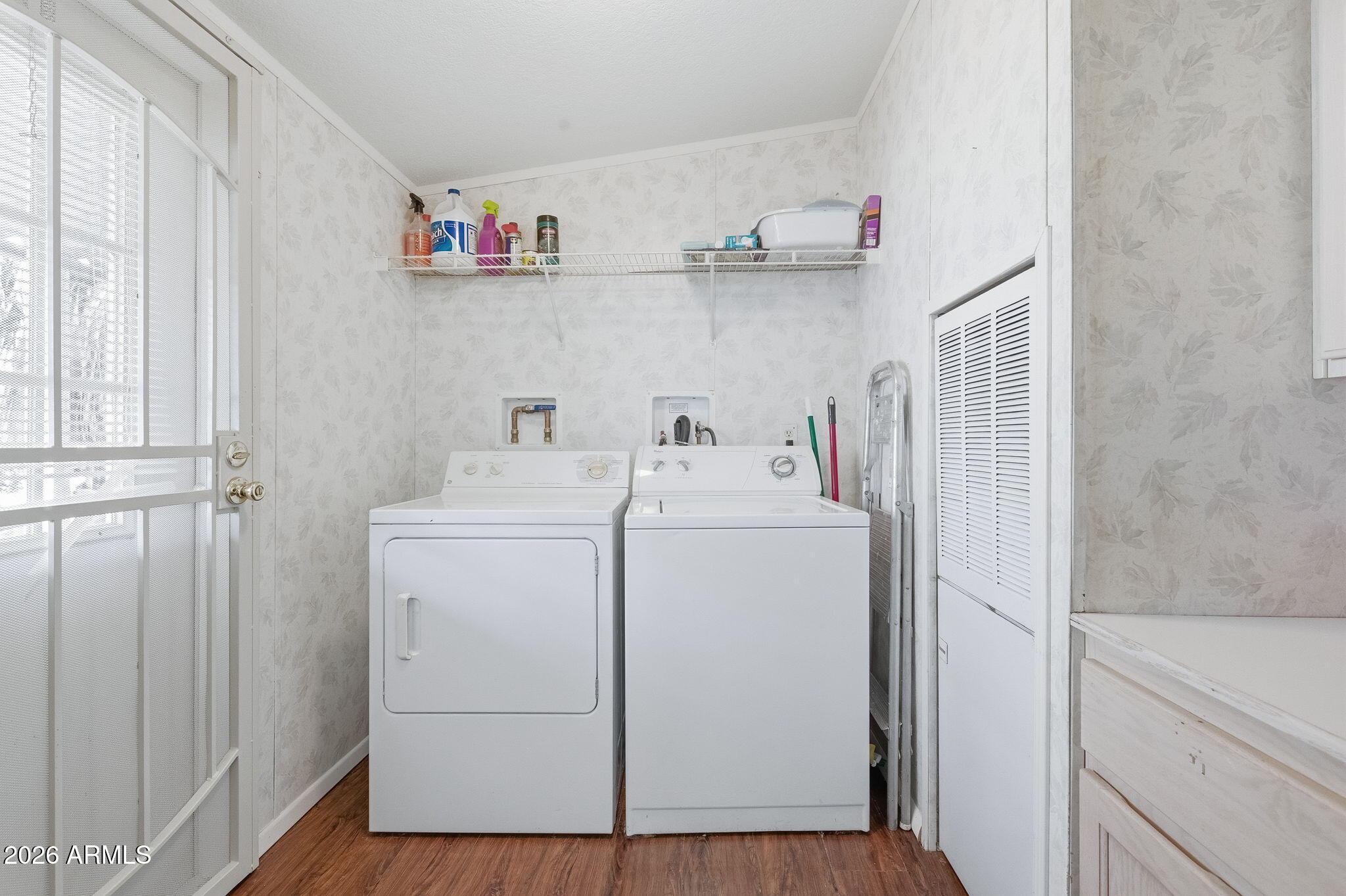 13202 North 19th Way Phoenix, AZ 85022 - Photo 9 of 20 a utility room with dryer and washer
