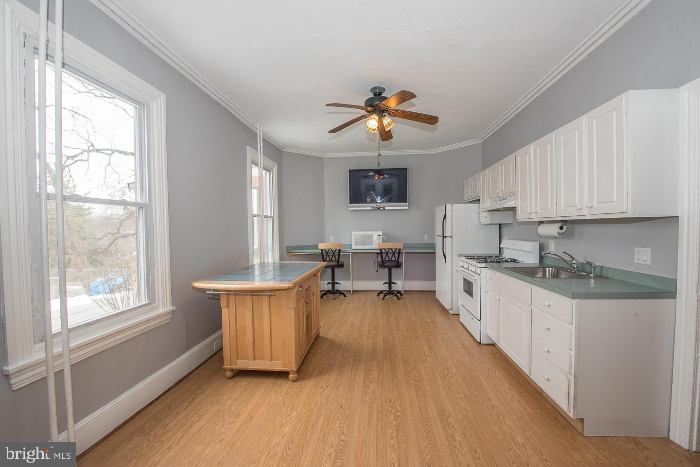 333 Conshohocken State Road Gladwyne, PA 19035 - Photo 5 of 43 Gallery Image 5