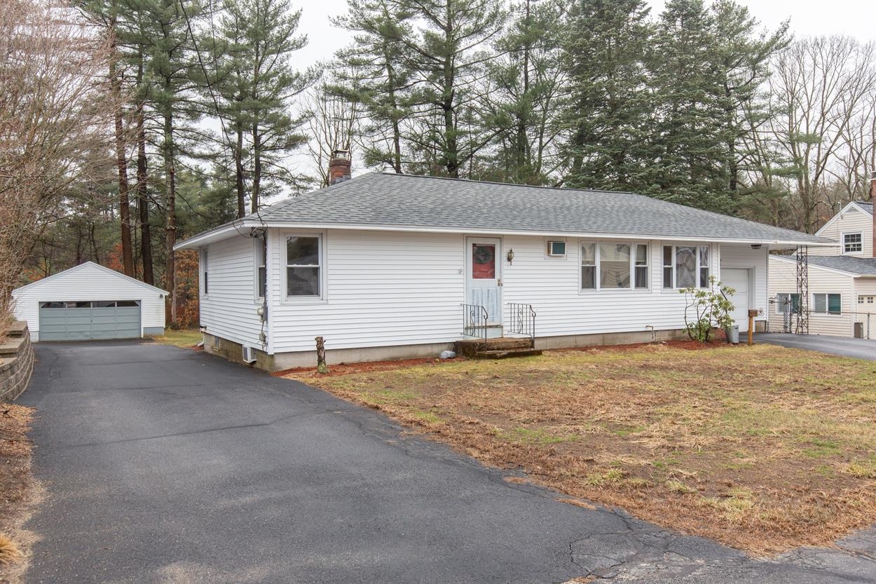 9 Ruth Street Bedford, NH 03110 - Photo 3 of 47