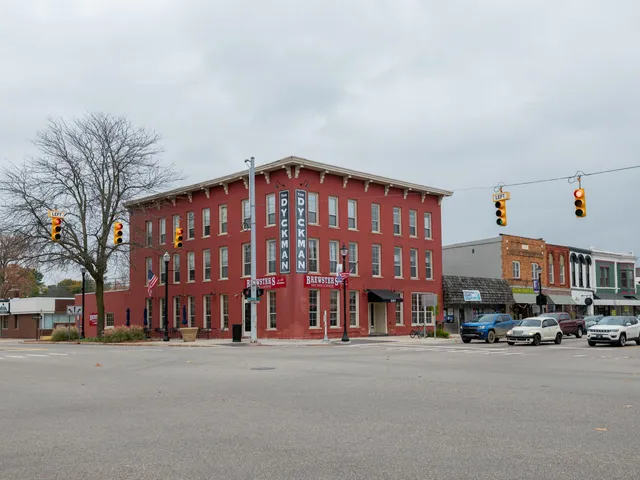 $145,000 | 201 East Michigan Avenue, Unit 2C, Paw Paw, MI 49079