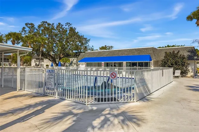 $99,000 | 202 47th Ave Drive West, Unit 334, Bradenton, FL 34207