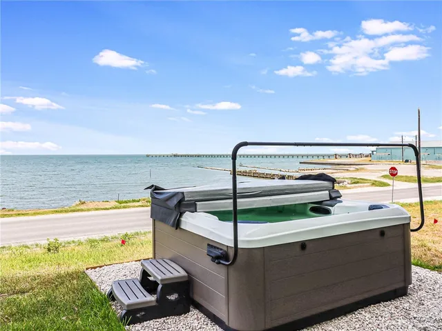 $699,000 | 167 Seven Palms Drive, Fulton, TX 78382