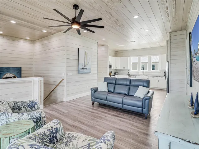 $699,000 | 167 Seven Palms Drive, Fulton, TX 78382