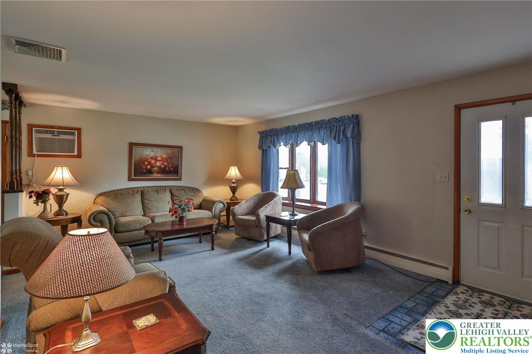 4514 Steuben Road Bethlehem, PA 18020 - Photo 5 of 67