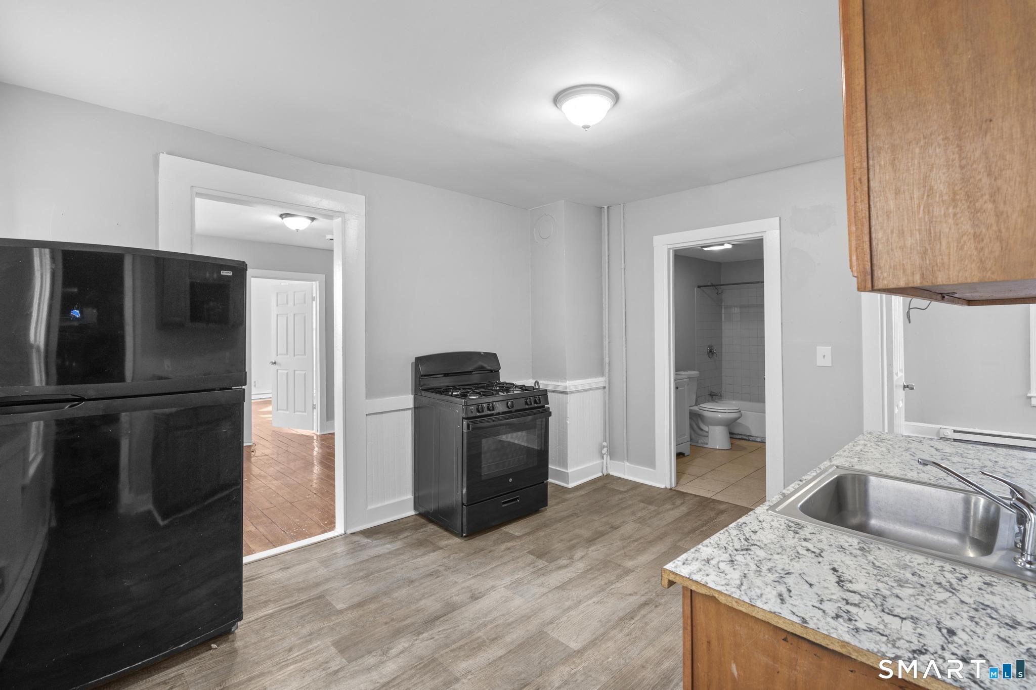 48 Dikeman Street Waterbury, CT 06704 - Photo 16 of 29