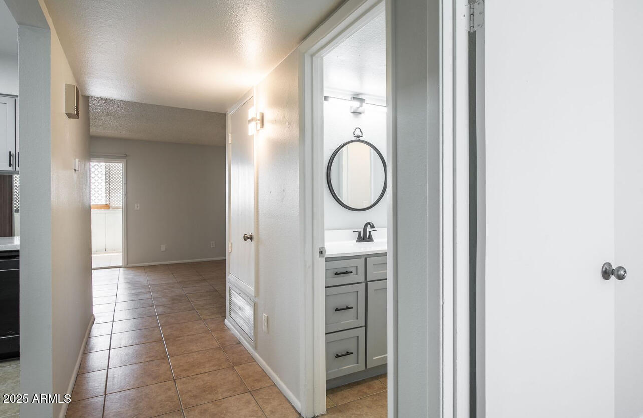 1861 N Spring Mesa, AZ 85203 - Photo 6 of 29