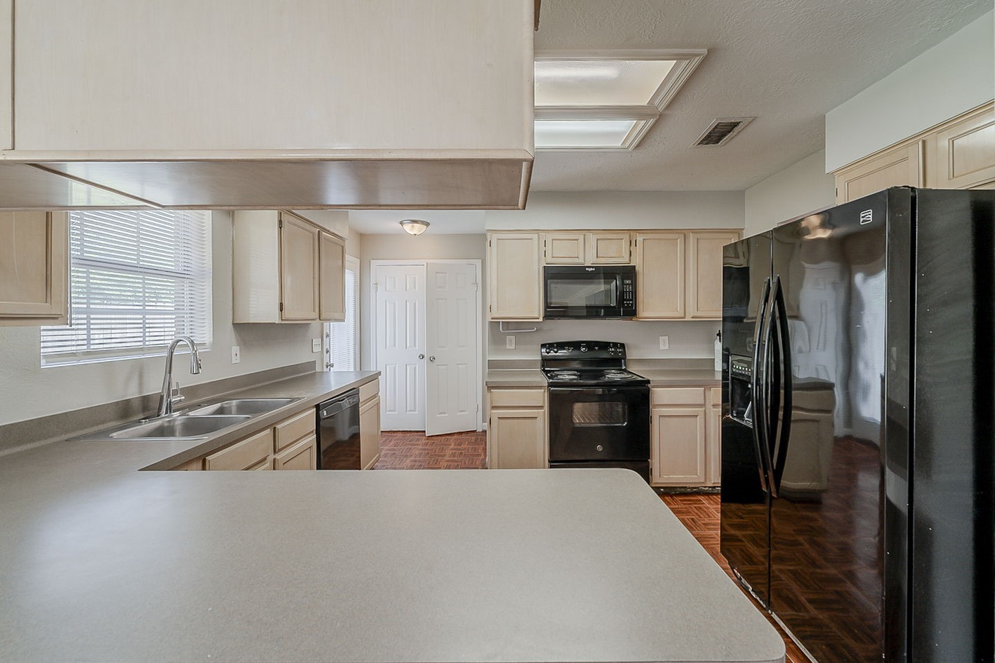 4122 Sablechase Drive Houston, TX 77014 - Photo 10 of 40