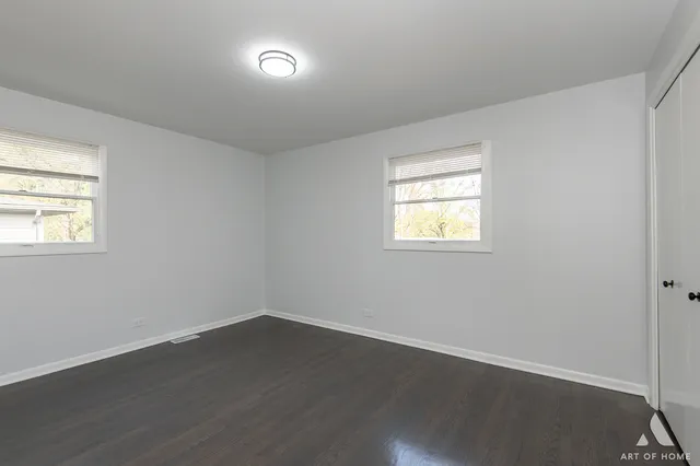 $286,900 | 251 North Pleasant Drive, Glenwood, IL 60425