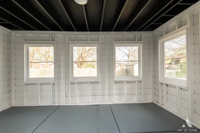 $286,900 | 251 North Pleasant Drive, Glenwood, IL 60425