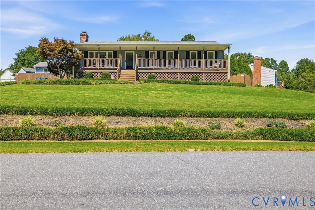 7900 Valencia Road Chesterfield, VA 23832 - Photo 36 of 37 Elevated ranch-style residence featuring a full-wi