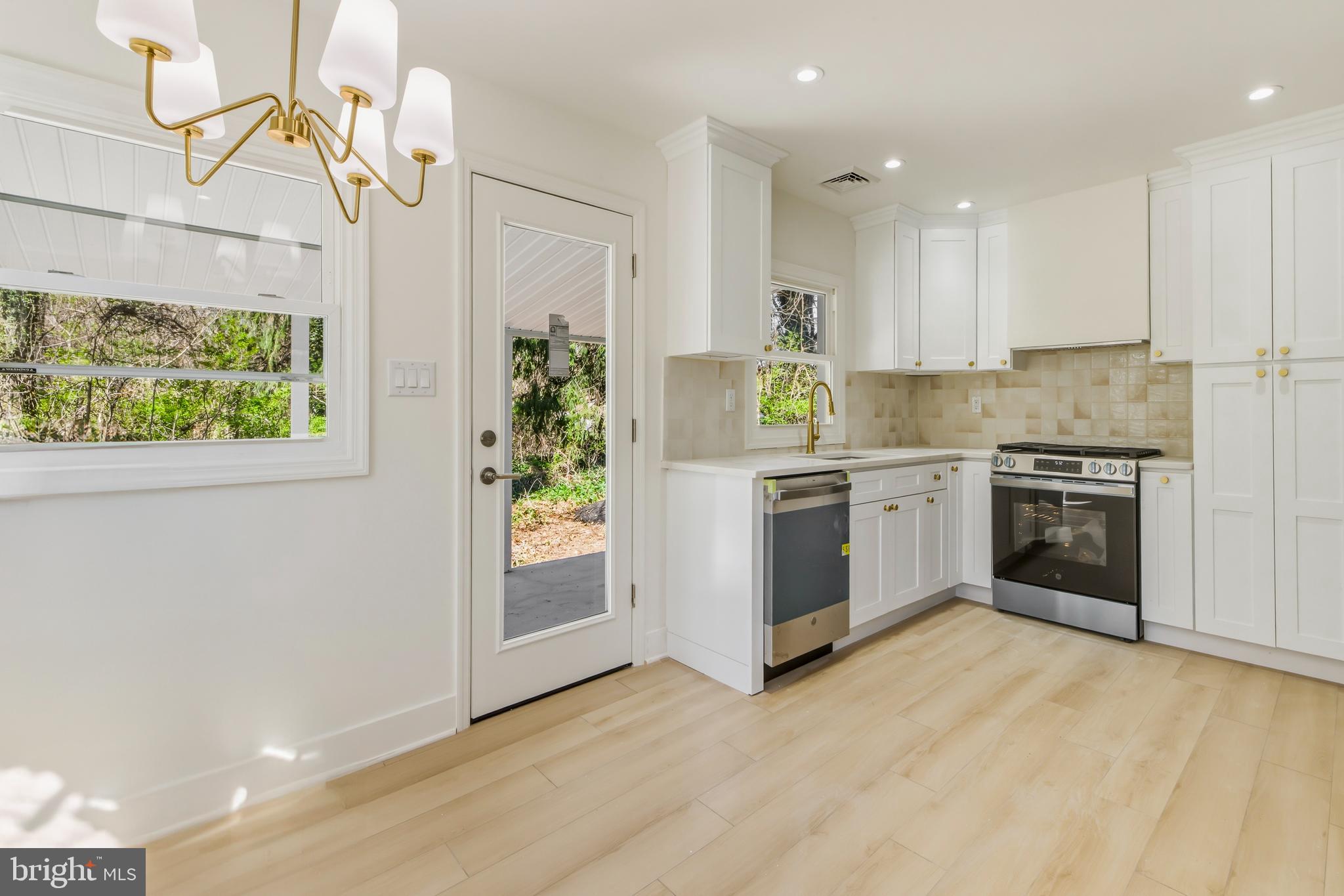 1256 Hurffville Road Woodbury, NJ 08096 - Photo 7 of 35