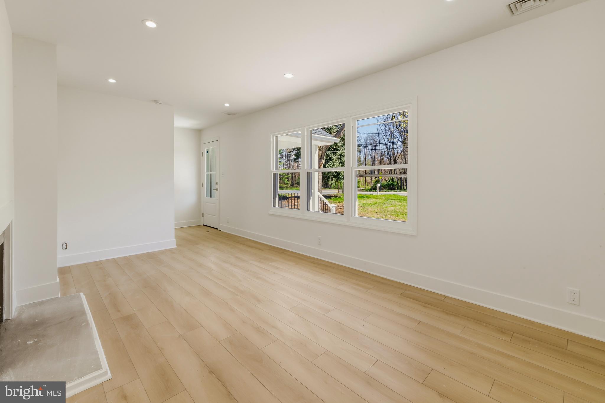 1256 Hurffville Road Woodbury, NJ 08096 - Photo 9 of 35