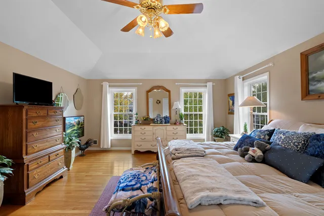 $869,900 | 17 Meredith Road, Salem, NH 03079