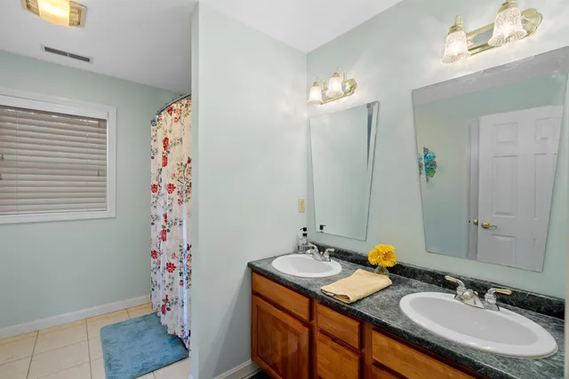 $869,900 | 17 Meredith Road, Salem, NH 03079