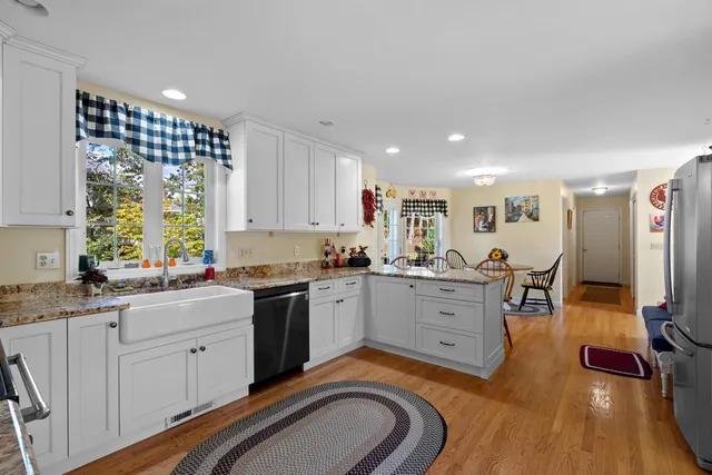 $869,900 | 17 Meredith Road, Salem, NH 03079