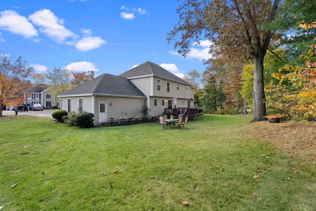 $869,900 | 17 Meredith Road, Salem, NH 03079