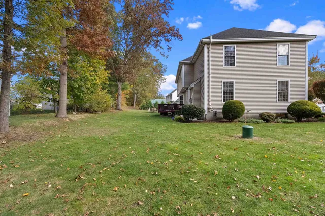 $869,900 | 17 Meredith Road, Salem, NH 03079