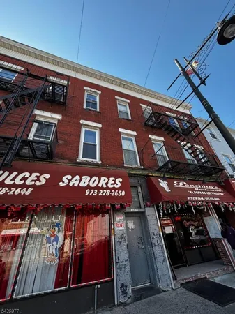 $1,700 | 48 Market Street, Paterson, NJ 07505