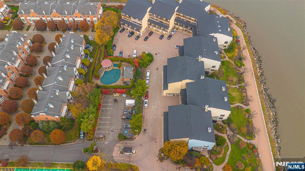 1225 River Road, Unit 7D Edgewater, NJ 07020 - Photo 8 of 41