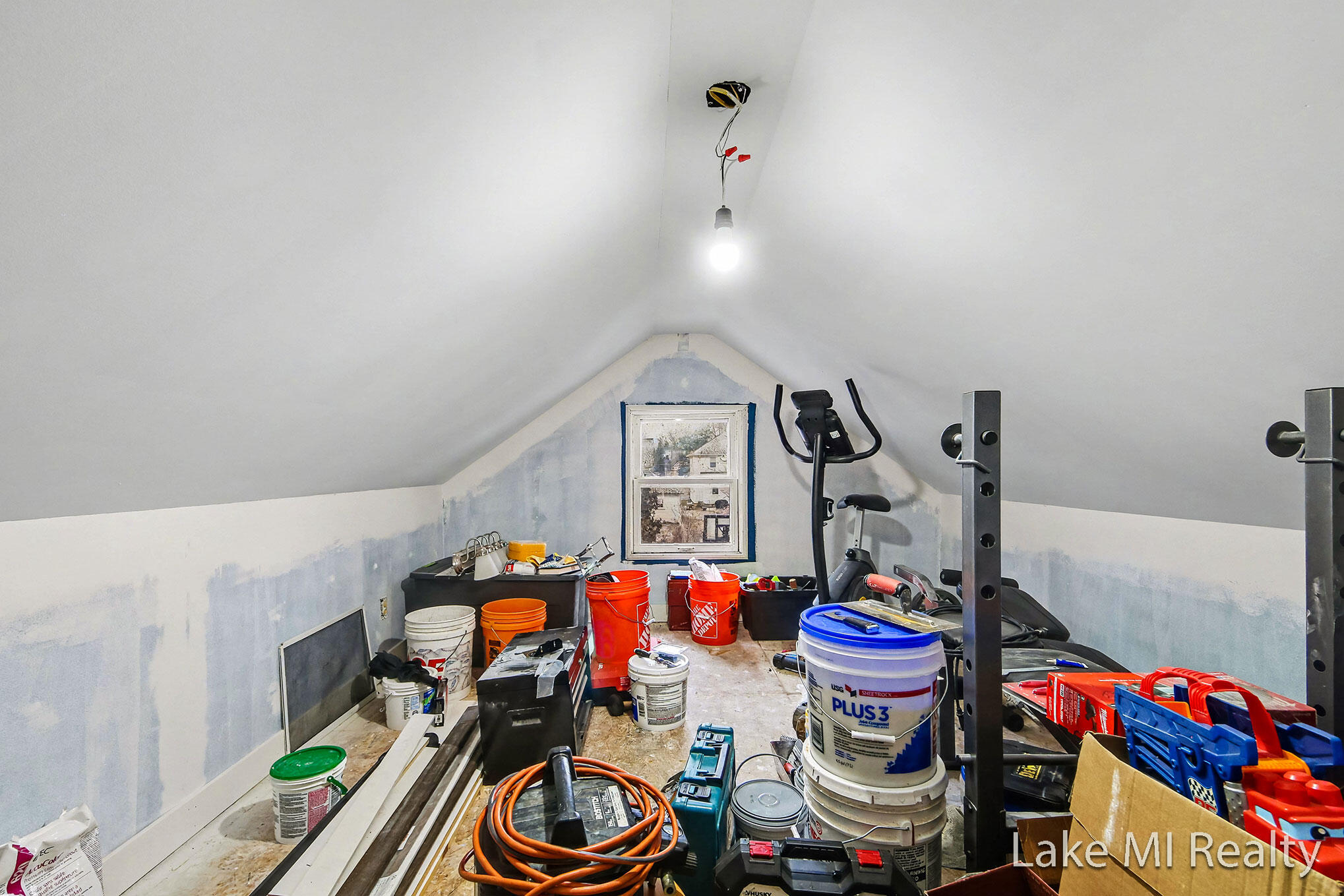 1053 3rd Street Northwest Grand Rapids, MI 49504 - Photo 37 of 49 IMG_6214