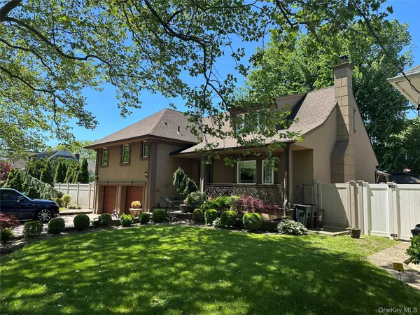 $1,650,000 | 563 Sunset Drive, Woodmere, NY 11598