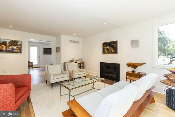 $1,200,000 | 8862 Norwood Avenue, Philadelphia, PA 19118