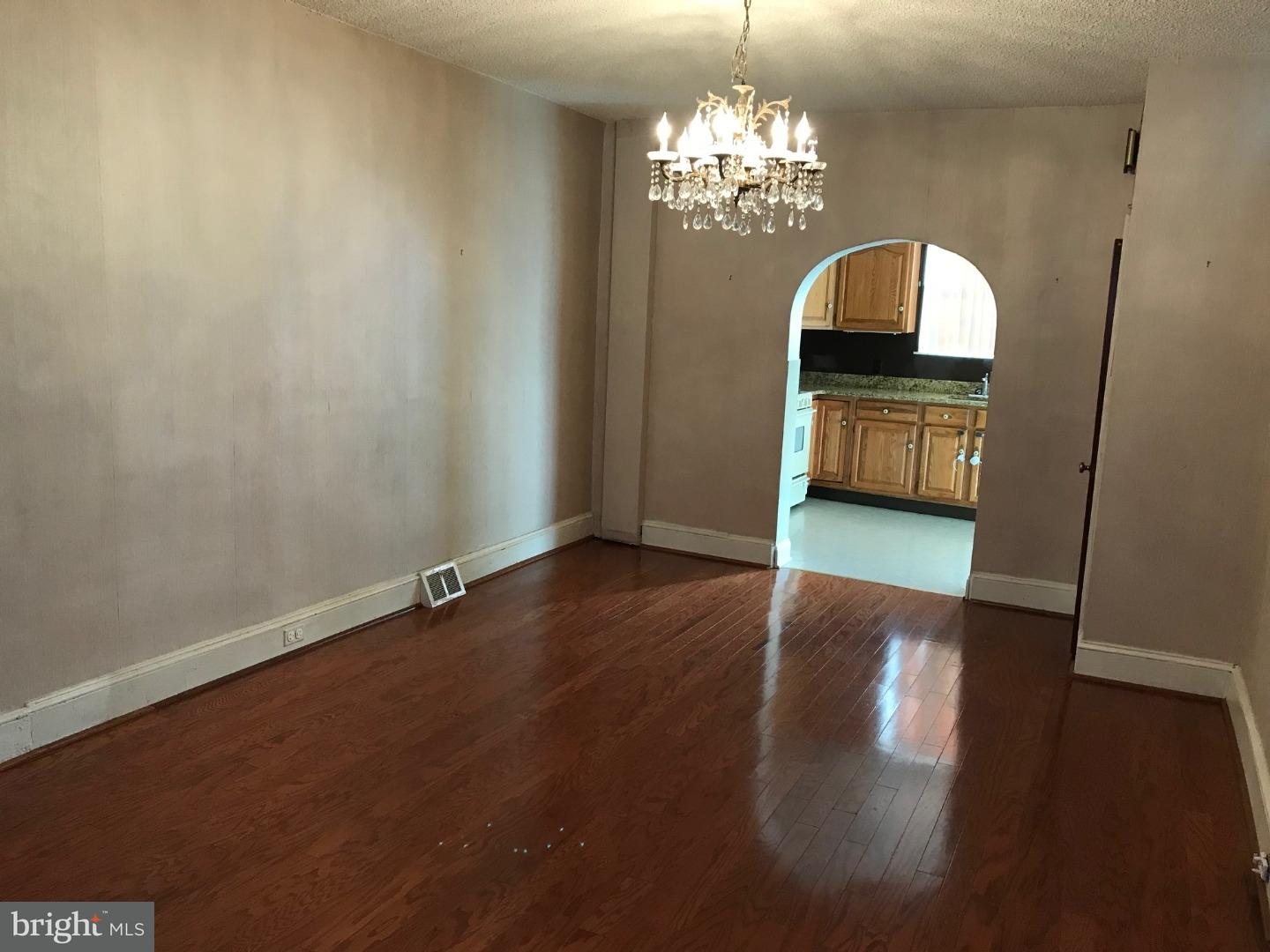 1122 Greenwich Street Philadelphia, PA 19147 - Photo 3 of 12 Dining Room